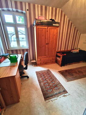 Schlafzimmer (2) OG - 