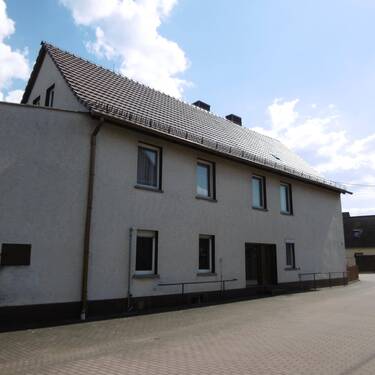 linke Straßenseite - 