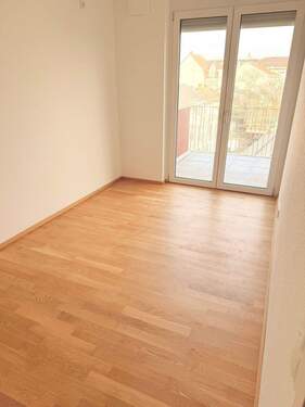 Zimmer Beispiel 2 - Etagenwohnung mit 82,80 m&sup2; in Singen zur Miete