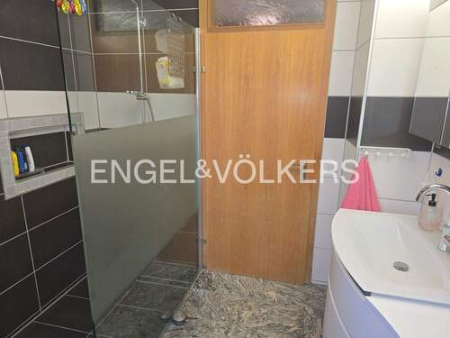 Tageslichtbad im EG - 