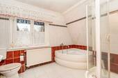 Badezimmer - Einfamilienhaus mit 94,00 m&sup2; in Berlin zum Kaufen