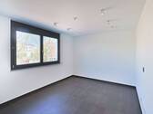 Gut geschnittenes Zimmer mit angenehmer Helligkeit - 