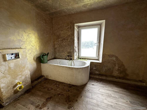 Bad linkes Haus - 