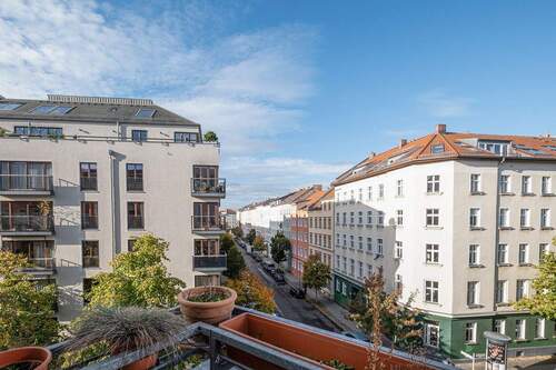 Blick von Balkon 2 in die Umgebung - 4 Zimmer Etagenwohnung in Berlin