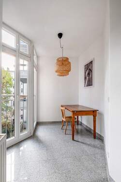 Essbereich mit bodentiefen Fenstern - 