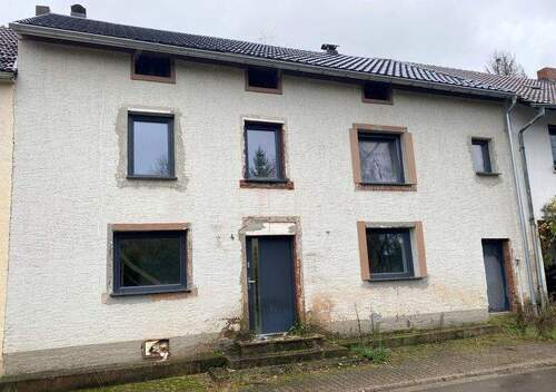 IMG_4100 - Handwerker aufgepasst!!! - Wohnhaus mit 2 SZ in Losheim am See - Hausbach zu verkaufen!