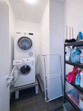 Raum im OG Waschm./Trockner - 