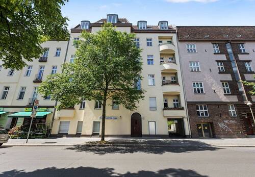 Fassadenansicht - Gut geschnittene 3-Zimmer-Wohnung in attraktiver Lage von Tegel!