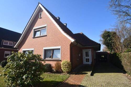 Einfamilienhaus - Solides Einfamilienhaus mit Garage in ruhiger Wohnstraße in Twistringen