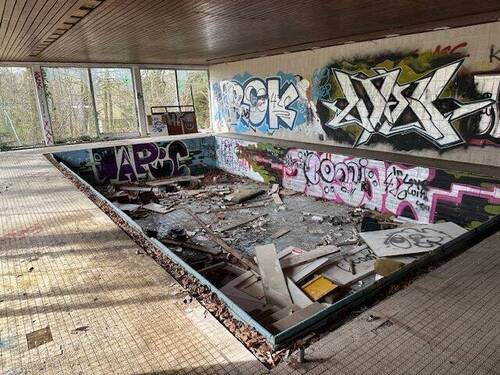 Schwimmbad Kurhaus - 