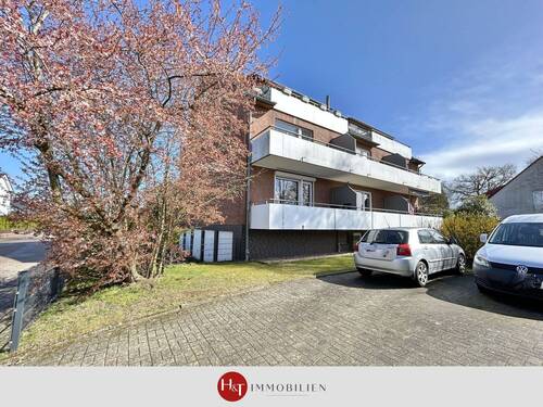 H&T Immobilien - Dachgeschoss in Delmenhorst - Vielseitig nutzbar - gut geschnitten mit Balkon in Delmenhorst