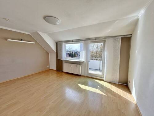 Wohnzimmer - 2 Zimmer Etagenwohnung in Delmenhorst