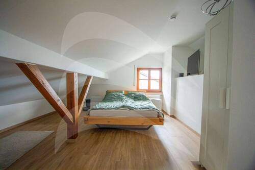 Schlafzimmer - 2 Zimmer Etagenwohnung zur Miete in Essenbach