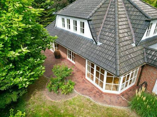 Haus - zu Hause in Wedel - vor den Toren Hamburgs