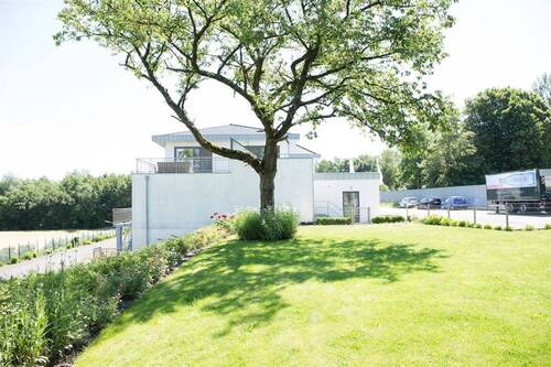 Außenansicht Seite - Gewerbeobjekt (Büro, Produktion, Verkauf) in Preußisch Oldendorf