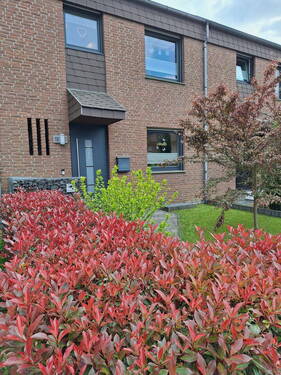 Vordere Hausansicht - 6 Zimmer Reihenmittelhaus zum Kaufen in Gladbeck