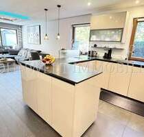Gut geschnittene 4 Zimmer-Erdgeschoß-Wohnung mit großzügigem Wintergarten - Eching