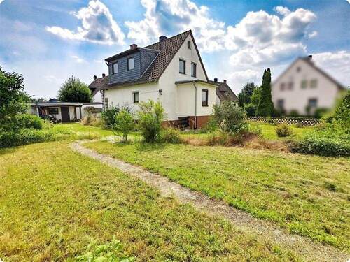 Ansicht mit Garten - 3 Zimmer Einfamilienhaus in Edemissen