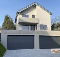 Neubau, Erstbezug: Exklusive DHH mit Terrasse und Hobbyraum in bester Lage von Esslingen Rüdern! - Esslingen am Neckar