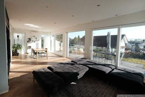 Wohn- und Esszimmer - 7 Zimmer Einfamilienhaus in Remseck