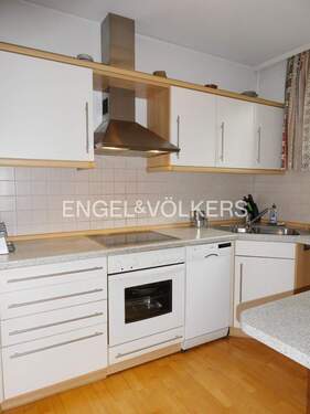Funktionelle Einbauküche in der ELW - 