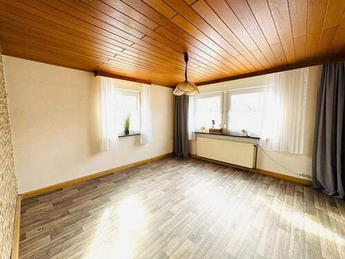 24. Schlafzimmer WE 1.OG links - 