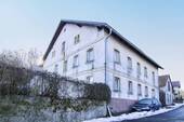 Titelbild - 1 Zimmer Mehrfamilienhaus, Wohnhaus zum Kaufen in Königsfeld