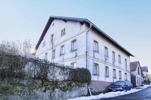 Titelbild - 1 Zimmer Mehrfamilienhaus, Wohnhaus zum Kaufen in Königsfeld