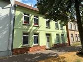Hausansicht - Mehrfamilienhaus mit Gestaltungsspielraum in Güstrow
