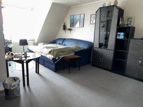 Wohnzimmer/Schlafzimmer DG - 