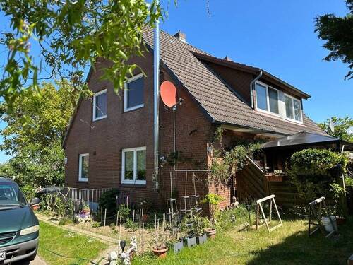 Kösterberg 4a - 8 Zimmer Mehrfamilienhaus, Wohnhaus in Selent