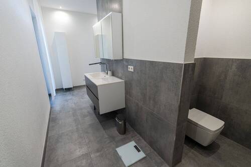 Dachgeschoss, Badezimmer - 