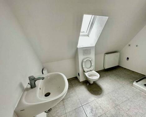 39083d10-2608-4f14-babd-842... - 
