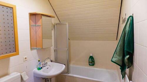 Badezimmer - 2 Zimmer Etagenwohnung zur Miete in Delmenhorst