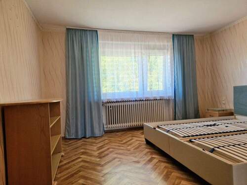 1.OG Schlafzimmer - 