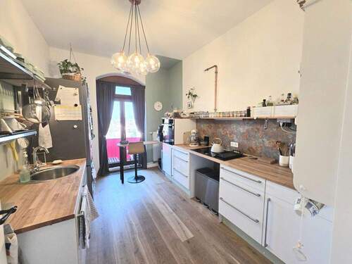 Küche mit Speisekammer - ohne EBK - Etagenwohnung mit 101,00 m&sup2; in Kassel / Kirchditmold zum Kaufen