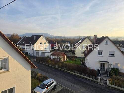 Ausblick vom DG - Einfamilienhaus mit 110,00 m&sup2; in Gomaringen zum Kaufen