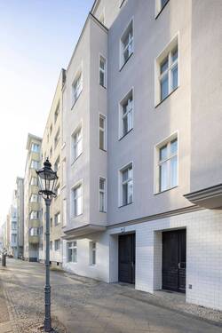 Fassade - 2 Zimmer Etagenwohnung in Berlin