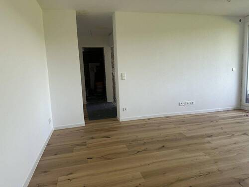 Wohnbereich - 2 Zimmer Etagenwohnung in Stuttgart