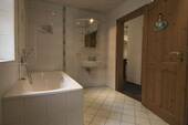 Badezimmer Bild 2 im 1.Obergeschoss - 