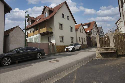 Ansicht vom Wohnhaus Bild 1 - Charmanter Resthof mit Scheune-größeres Anwesen mit vielseitigen Potenzial