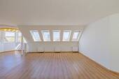 Die gesamte Wohnung ist lichtdurchflutet - 