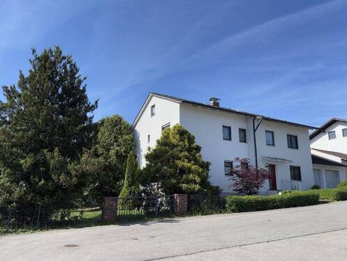 Bild 2 - 8 Zimmer Mehrfamilienhaus, Wohnhaus zum Kaufen in Eggenfelden