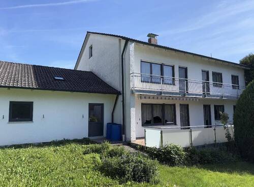 Bild 3 - 8 Zimmer Mehrfamilienhaus, Wohnhaus in Eggenfelden