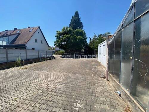 Ost-West-Achse - Nbg.-Süd: Grundstück für Wohnbebauung Neubau DHRHMFH. Derzeit noch mit Bestand (GastroHandel).