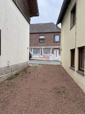 Zufahrt (Hausnr. 18) - 