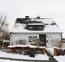 Viel Platz, viele Möglichkeiten: Zweifamilienhaus mit Garten, Wintergarten & Mieteinnahmen! - Heiligenhaus Mitte