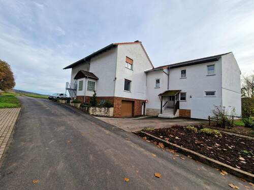 Gesamtansicht - 1 Zimmer Mehrfamilienhaus, Wohnhaus in Herleshausen / Breitzbach