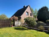 Haus und Vorgarten - 4 Zimmer Einfamilienhaus in Schenefeld