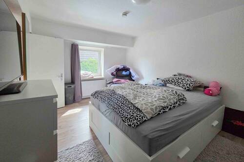 Schlafzimmer 1.Obergeschoss rechts - 